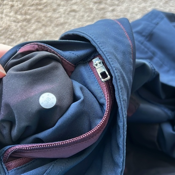 Lululemon ABC Pant Classic 32” Classic Navy - Picture 13 of 15